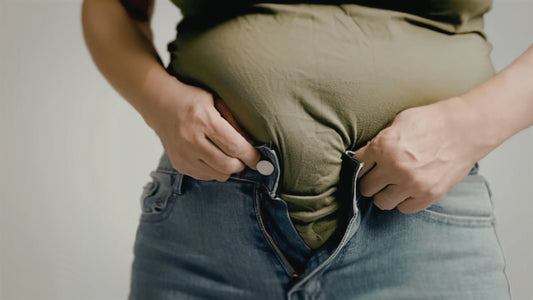 Jeans Tight by 5 PM? The Real Causes of End-of-Day Bloating (And How to Fix It)